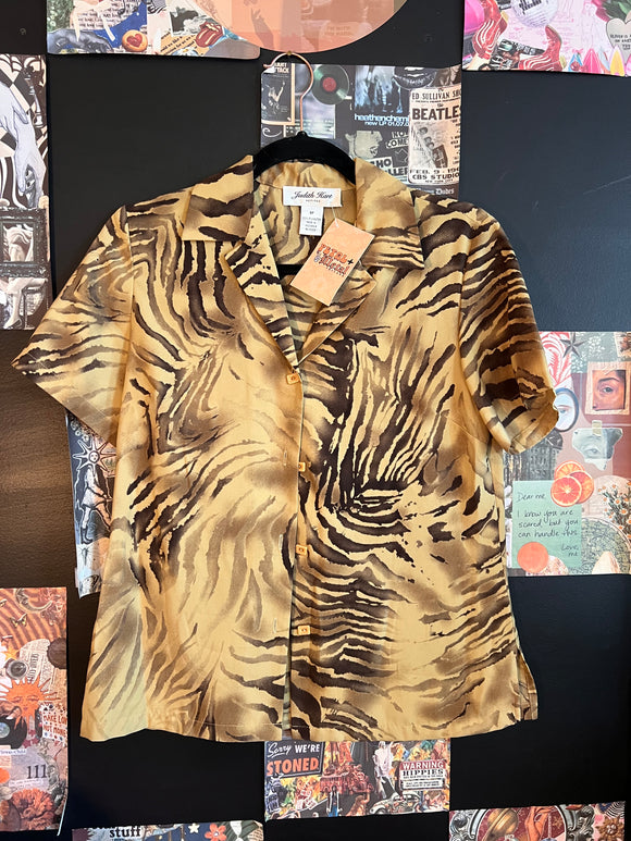 VTG animal button up small