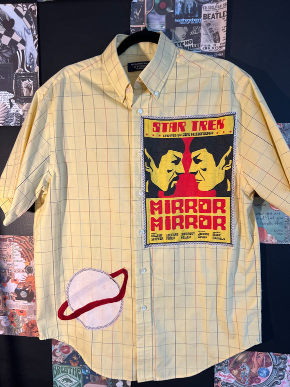 Star treky button up med/lg